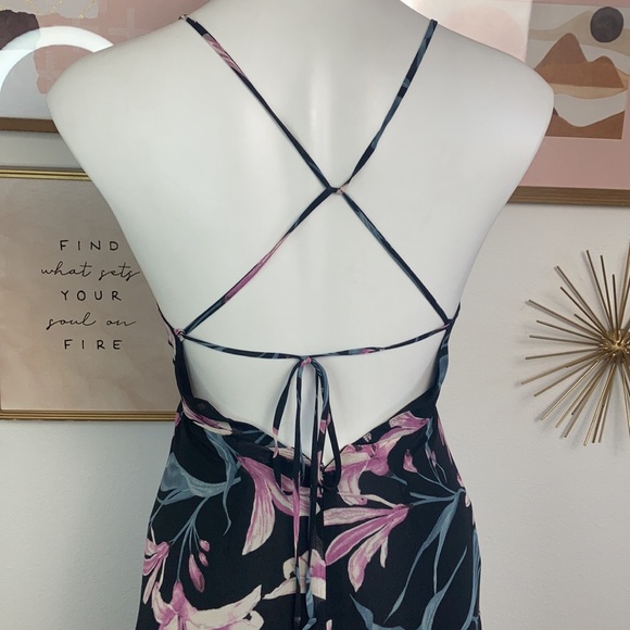 Astr Lily Floral Strappy Criss Cross Maxi Dress - Picture 3 of 9
